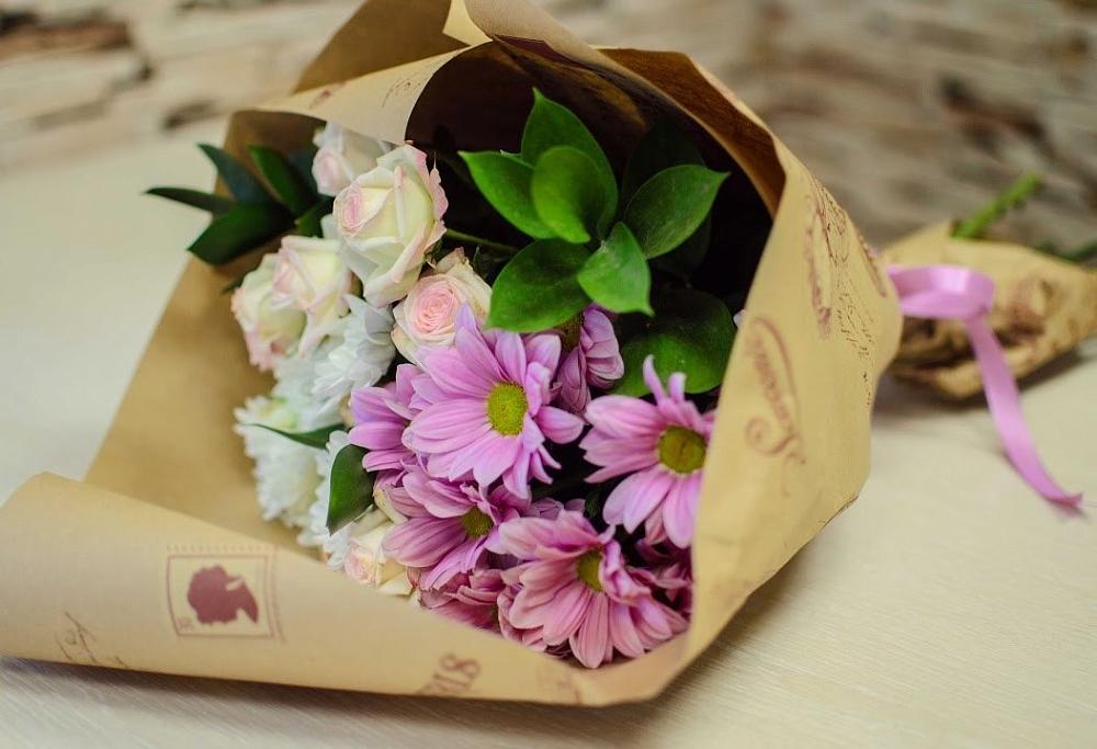 Букет цветов из: Розы и Хризантемы в Бограде