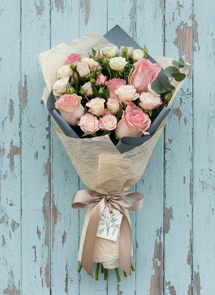 Букет цветов из: Розы в Бограде