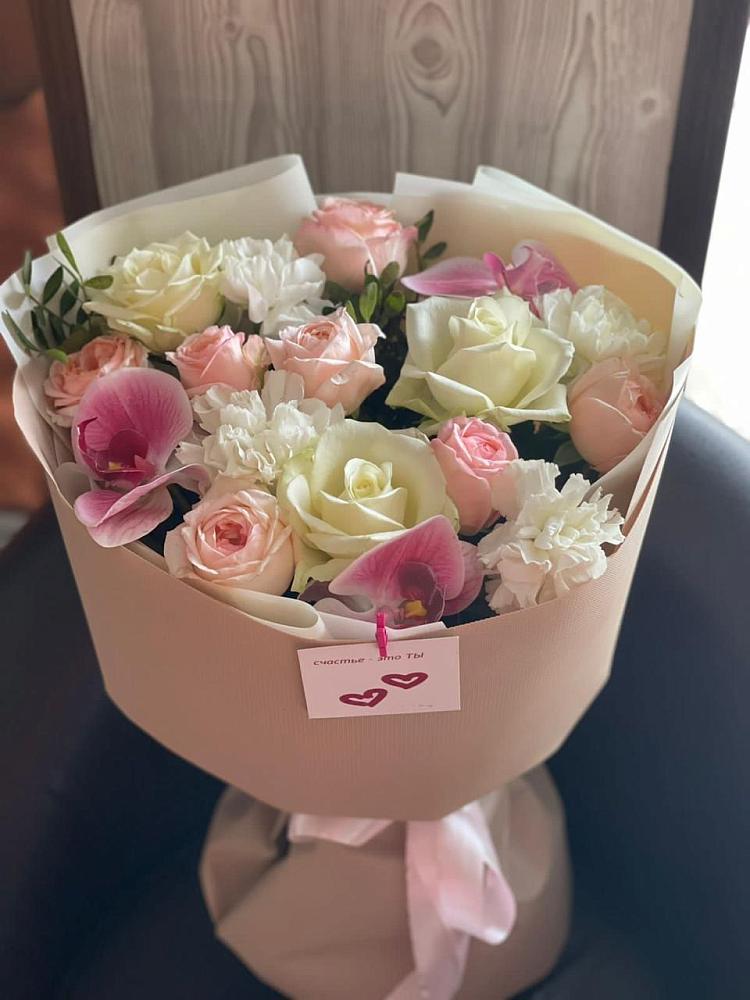 Букет цветов из: Орхидеи, Розы и Гвоздики в Бограде