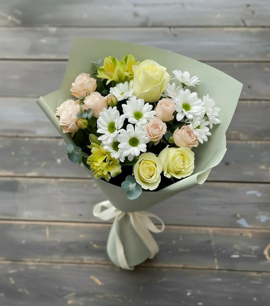 Букет цветов из: Альстромерии, Розы и Хризантемы в Бограде