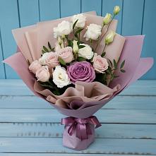 Букет цветов из:  Розы и Лизиантусы в Бограде