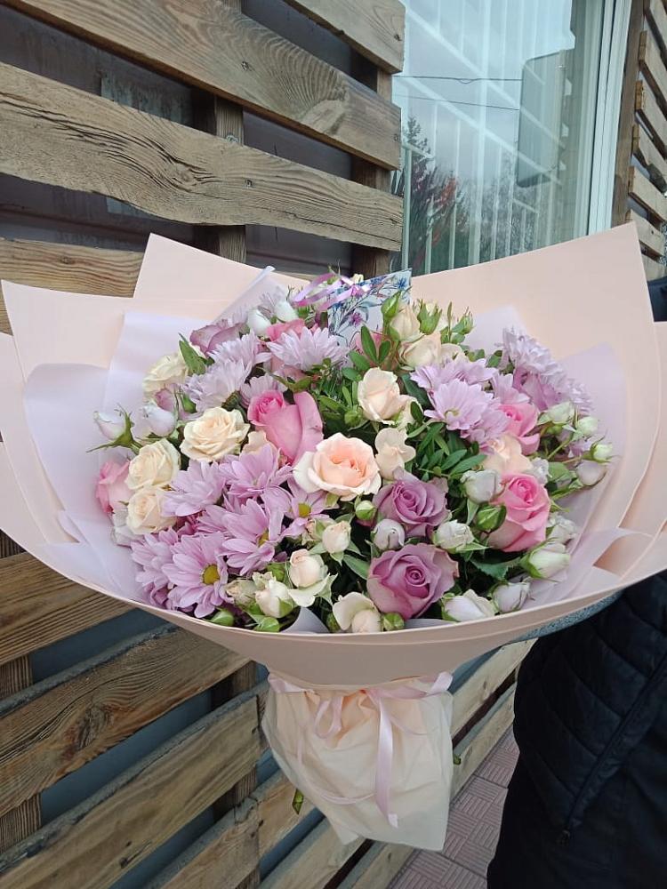 Букет цветов из: Розы и Хризантемы в Бограде