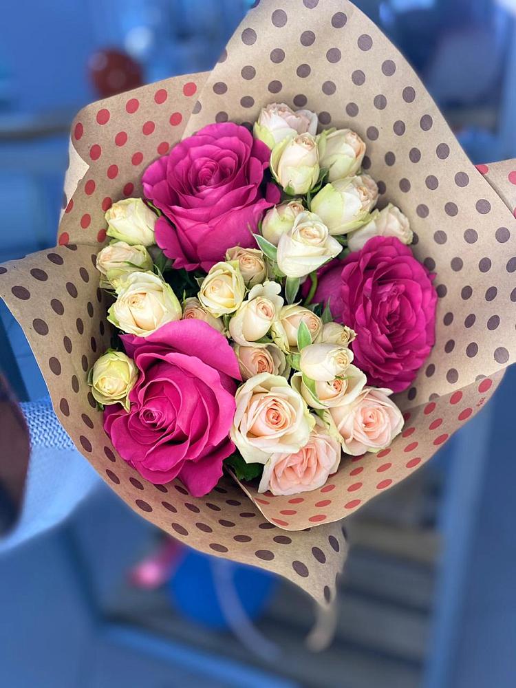 Букет цветов из: Розы в Бограде