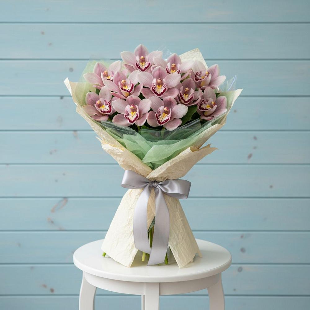 Букет цветов из: Орхидеи и Розы в Бограде