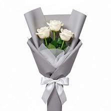 Букет 3 белые розы в Бограде
