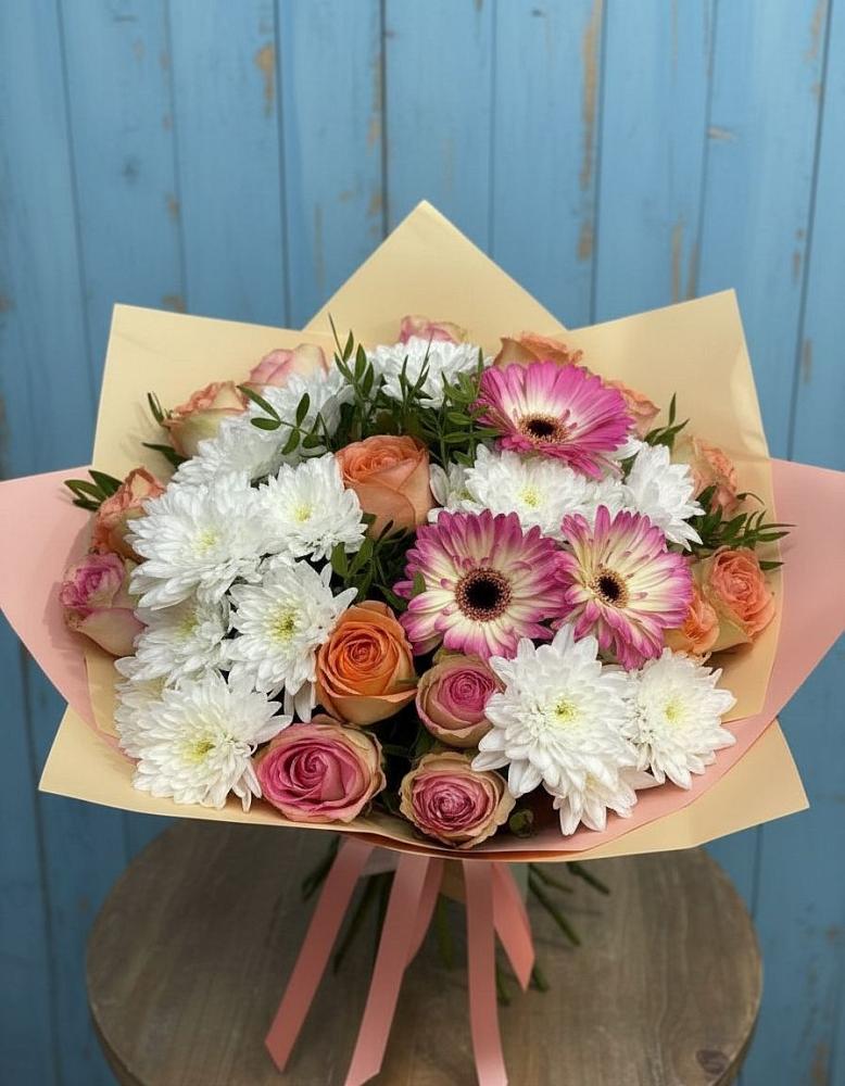 Букет цветов из: Розы, Герберы и Хризантемы в Бограде