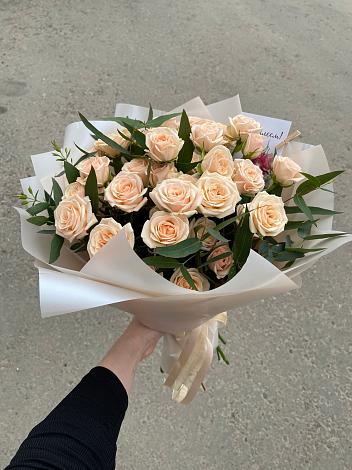 Букет Кремовые розы Латте в Бограде