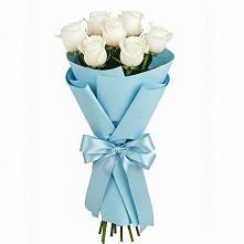 Букет 7 белых роз Проуд в Бограде