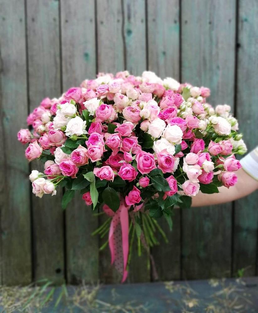Букет Розовые кустовые розы Натали и Лав Лидия в Бограде