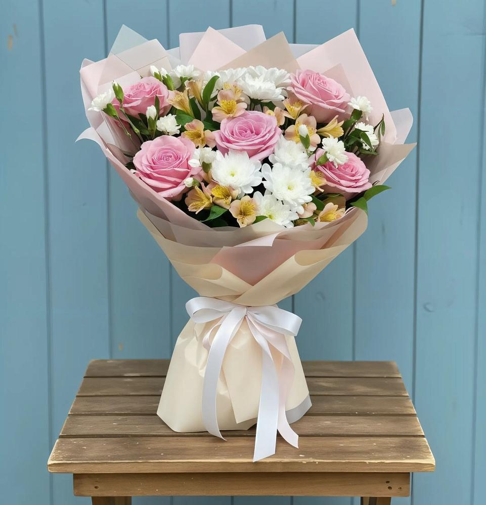 Букет цветов из: Гвоздики, Орхидеи и Розы в Бограде